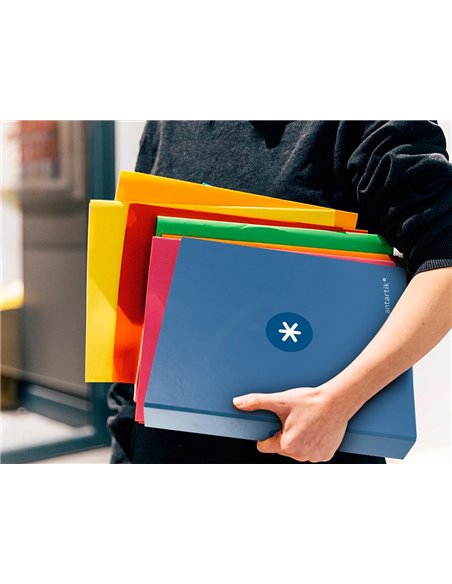 Classeur antartik 4 anneaux end 40mm a4+ carton remborde coloris bleu marine.