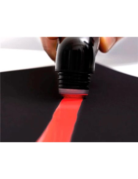 Marqueur posca peinture pointe ronde coloris rouge.