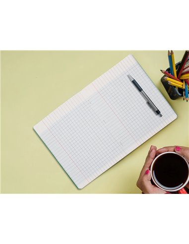 Cahier piqure liderpapel couverture pp 170x220mm 96p seyes coloris vert.