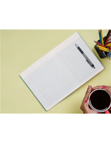 Cahier piqure liderpapel couverture pp 170x220mm 96p seyes coloris vert.