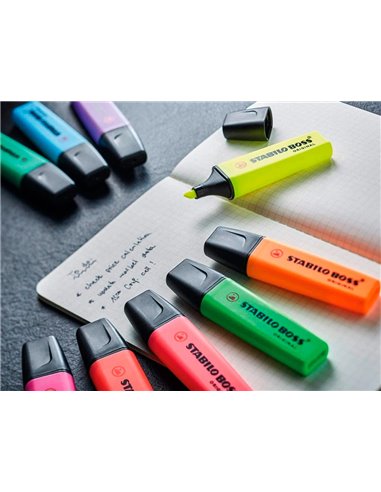 Surligneur stabilo boss original pastel encre base eau pointe biseautee largeur trace 2/5mm coloris poudre de.