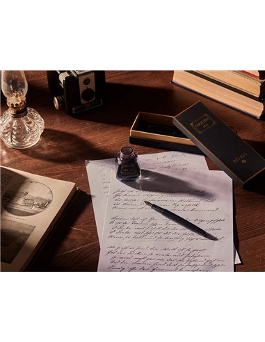 Stylo-plume et flacon d'encre belius origen aluminium brosse encre noire coloris noir dans coffret cadeau.