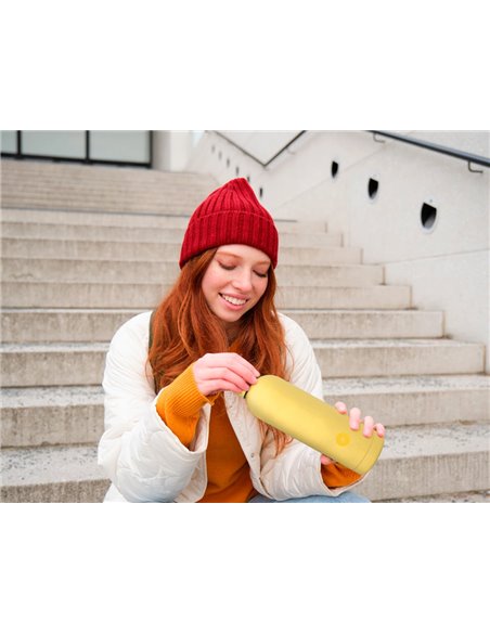 Bouteille isotherme antartik acier inoxydable sans bpa 750ml coloris jaune.