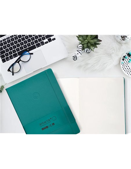 Carnet a4 antartik notes papier uni ivoire couverture rigide fermeture elastique 100pages 80gr coloris vert paon.