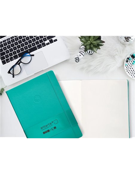 Carnet a4 antartik notes papier uni ivoire couverture rigide fermeture elastique 200pages 80gr coloris vert menthe.