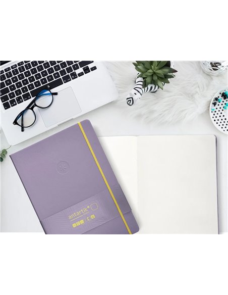 Carnet a4 antartik notes papier uni ivoire couverture rigide fermeture elastique jaune 100 pages 80gr coloris lilas.