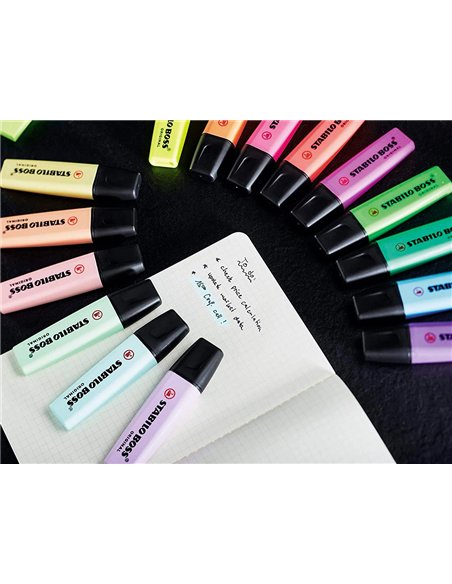 Surligneur stabilo boss original pastel encre base eau pointe biseautee largeur trace 2/5mm pochette 8 unites.