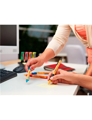 Stylo-bille stabilo pointball plastique recyclé 3500m d'écriture rechargeable rétractable grip antidérapant bleu.