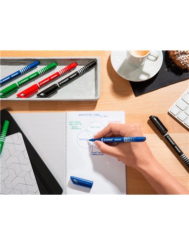 Stylo-feutre stabilo sensor pointe fine gainée métal amortisseur 1200m écriture tracé 0.3mm coloris noir.