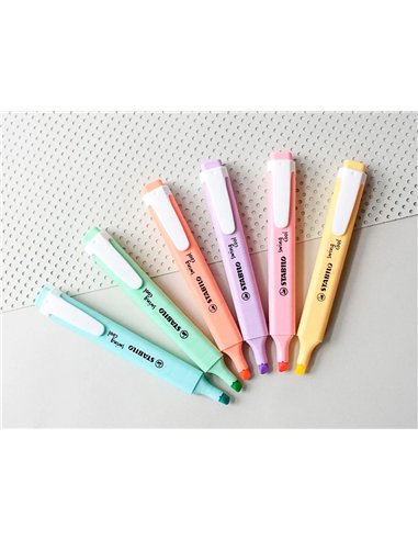 Surligneur stabilo swing cool pastel modèle de poche avec agrafe tracé 1/4mm pochette 6 coloris assortis.