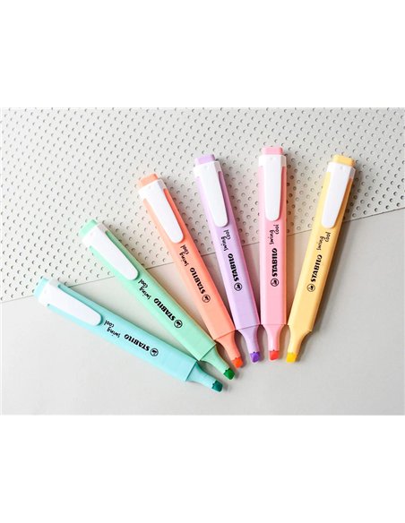 Surligneur stabilo swing cool pastel modèle de poche avec agrafe tracé 1/4mm pochette 6 coloris assortis.