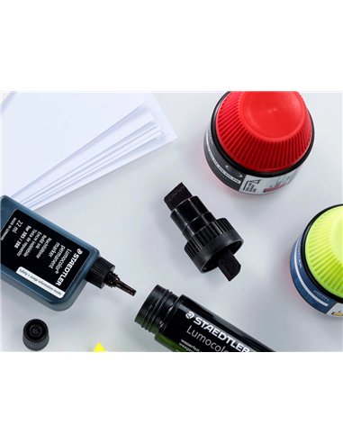 Recharge marqueur permanent staedtler lumocolor 488 48 pour marqueurs compacts 348 flacon 20ml coloris rouge.