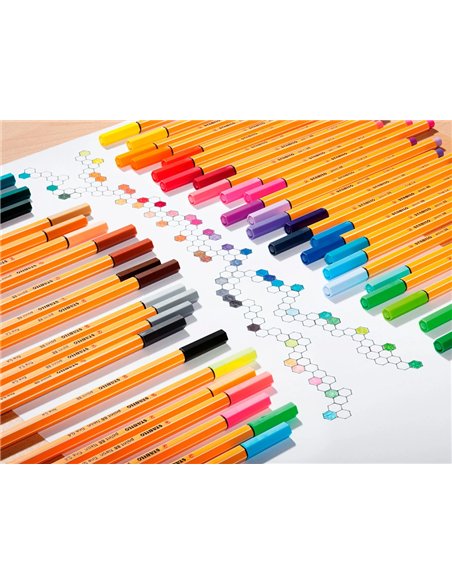 Stylo-feutre stabilo point 88 écriture fine 0.4mm 1000m pointe gainée métal corps hexagonal coloris violet.