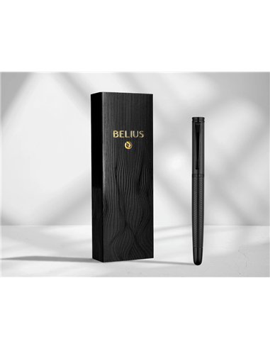 Stylo-plume belius neptuno corps aluminium texture wavy encre bleue coloris bleu marine boite design.
