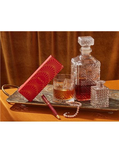 Stylo-bille belius soiree aluminium details et attributs or encre bleue coloris bordeaux dans coffret cadeau.