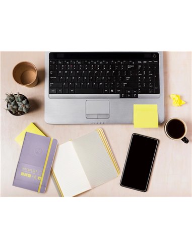 Carnet a6 antartik notes lignecouverture souple fermeture elastique jaune 100 pages 80gr coloris lilas.