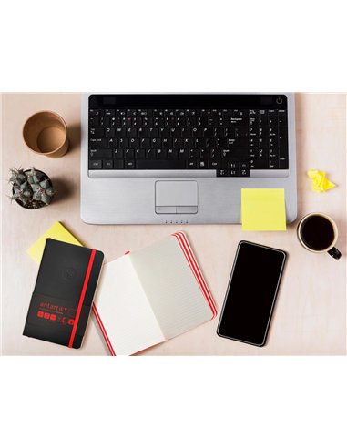 Carnet a6 antartik notes lignecouverture souple fermeture elastique rouge 100 pages 80grcoloris noir.