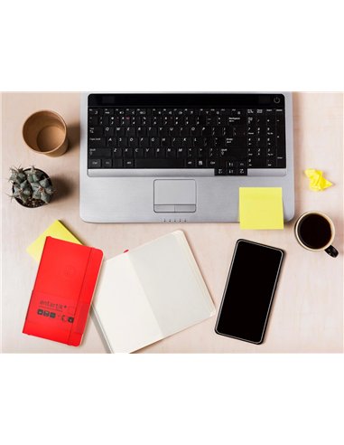 Carnet a6 antartik notes papier uni ivoire couverture souple fermeture elastique 100pages 80gr coloris rouge.