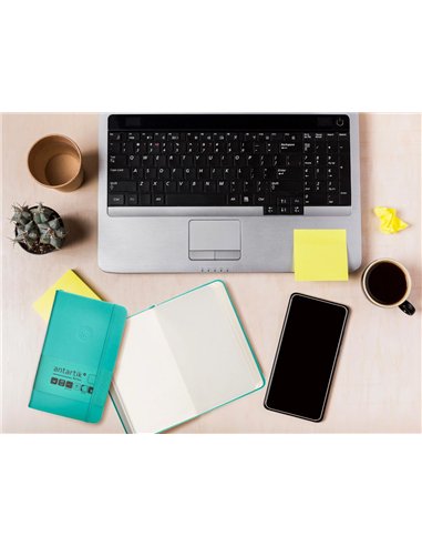 Carnet a6 antartik notes papier uni ivoire couverture rigide fermeture elastique 100pages 80gr coloris vert menthe.