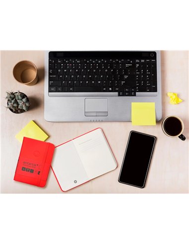 Carnet a7 antartik notes papier uni ivoire couverture rigide fermeture elastique 80 pages 80gr coloris rouge.