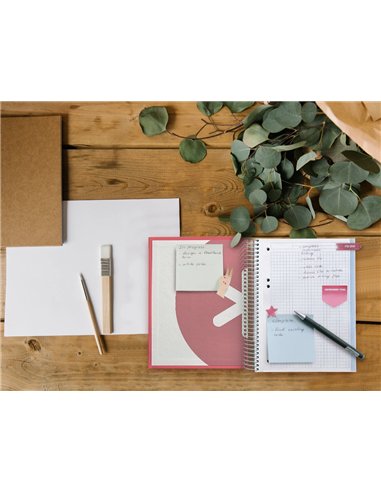 Cahier spirale antartik a5 240p 90g remborde quadrillage 5mm microperfore 5 bandes 6 trous coloris corail.