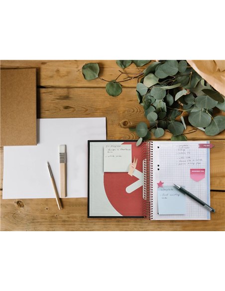 Cahier spirale antartik a5 240p 90g couverture rembordee quadrillage 5mm 6 trous coil-lock coloris noir.