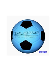 Ballon d eveil first loisirs football sports collectifs mousse pvc 15cm 220 g.
