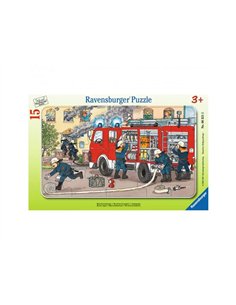 Puzzles carton 15 pieces ravensburger ma voiture de pompier 1 puzzle de 15 pieces et 1 cadre.
