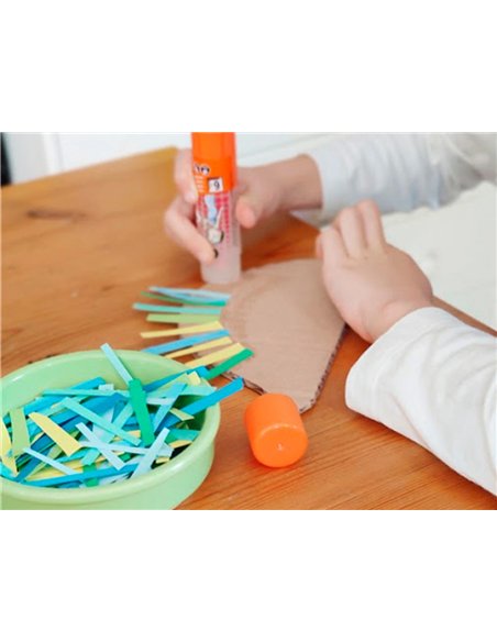 Stick de colle cleopatre invisible forte usage intensif sans solvant carton papier photos des 6 ans 21gr.