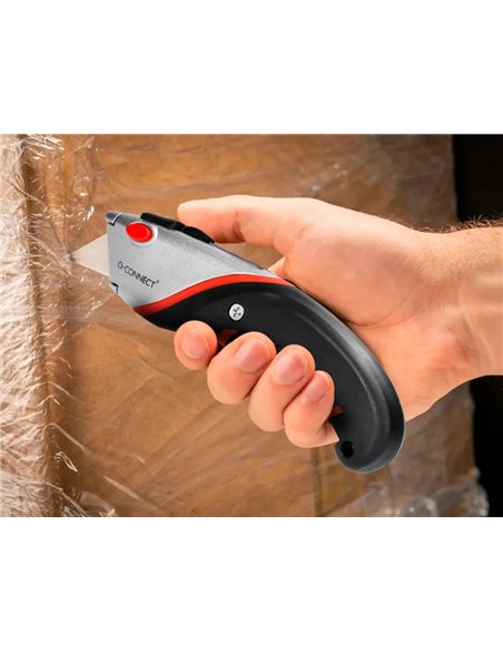 Cutter xd-8300 q-connect en metal et caoutchouc lame 18mm retrtactable interchangeable avec frein de securite.