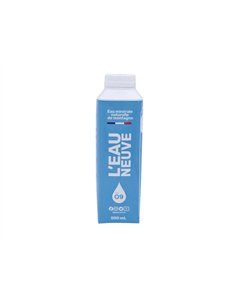 Eau mineral l'eau neuve naturelle de montagne bouteille carton 500ml.