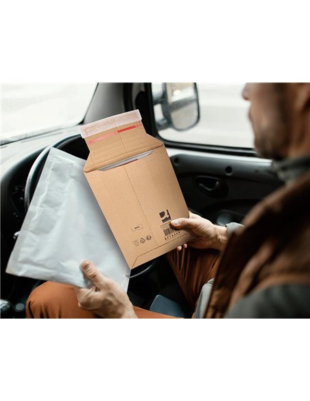Pochette d'expedition q-connect carton 100% recycle et recyclable fermeture auto-adhesive 252x167x72mm coloris kraft.